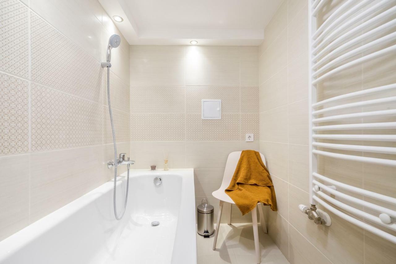 Bpr Luxurious & Stylish Duplex Home บูดาเปสต์ ภายนอก รูปภาพ